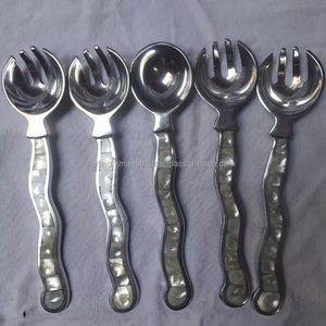 Juego de Cucharas Decorativas Indias Artísticas de Concha Marina de Aluminio Hechas a Mano, Ecológicas, Duraderas, con Incrustaciones Detalladas de Madreperla - Product Image 1