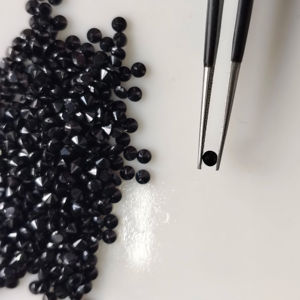 Espinela Negra Natural de 2.5MM, Corte Brillante Redondo, Gemas Sueltas de la Mejor Calidad para Joyería, Gemas de Montaña Roja - Product Image 1