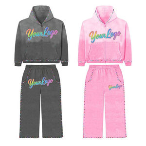 ชุดวอร์มมีฮู้ดทรงแบ็กกี้ประดับพลอยเทียมและกางเกงวอร์มสำหรับผู้ชายลาย DTG จางลง - Product Image 1