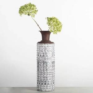 Vase en métal argenté vintage design, idéal pour la décoration de centre de table, l'affichage décoratif et l'usage quotidien à la maison, vente en gros en provenance d'Inde - Product Image 1