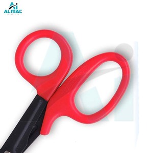 Tijeras de utilidad de diseño rojo y negro de primera calidad de ALMAC diseñadas para uso a largo plazo con cuchillas resistentes y cómodos bucles para los dedos - Product Image 5