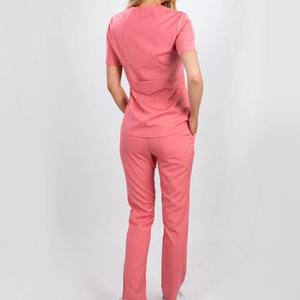 Uniformes médicos OEM higiénicos de algodón, poliéster y Spandex elásticos para un fácil movimiento libre y fácil con juegos - Product Image 3