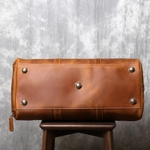 Vente de gros Sac polochon de voyage personnalisé de haute qualité en cuir véritable pour hommes Sac polochon vintage en cuir véritable - Product Image 2