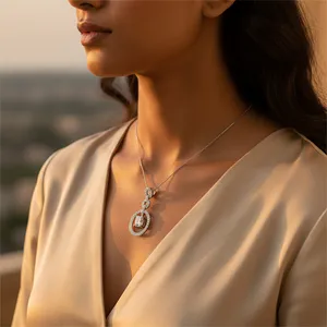 Elegante Dije de Plata con Circonita Cúbica para Mujer, Joyería de Moda - Product Image 1