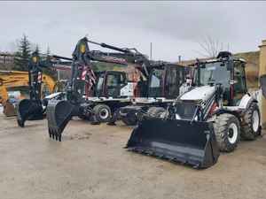 Prix d'usine Hidromek 62T Mini chargeuse-pelleteuse avec moteur Kubota Moteur Perkins Capacité de charge de 6 tonnes pour un usage domestique - Product Image 4