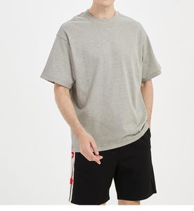 เสื้อยืดผู้ชายไซส์ใหญ่ ผ้าโพลีเอสเตอร์/คอตตอน ขายดี ผลิตโดยผู้ผลิตเสื้อยืด พิมพ์ลาย เนื้อผ้าหนา 300gsm รับผลิตตามแบบ เป็นมิตรกับสิ่งแวดล้อม - Product Image 1