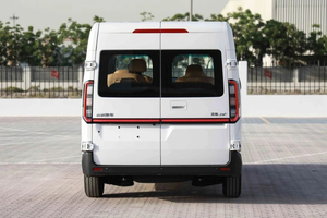 Geely Farizon 2025 Super Van Voiture Électrique Intérieur Blanc Extérieur Noir avec Autonomie de 501-600 km Batterie 90-110 kWh Moteur 100-150 kW - Product Image 3