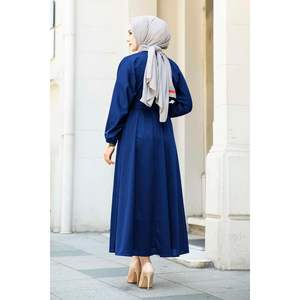 Indigo 100MD-10528 Robe hijab ceinturée à la taille modeste avec décoration à motifs - Product Image 4