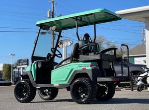 Carrito de Golf Eléctrico de 4 Plazas Butterflly Verde Menta con Detalles Negros y Neumáticos Todoterreno - Product Image 2
