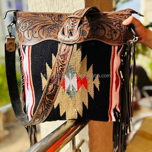 กระเป๋าถือหนัง Aztec แบบดั้งเดิมสไตล์ตะวันตกใหม่กระเป๋าสะพายไหล่สีสันสดใสและชุดคอมโบที่มีเอกลักษณ์ - Product Image 3