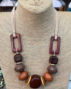 Collar de Moda Hecho a Mano con Cuentas de Resina y Madera Multicolor para Mujeres y Niñas, Cadena Clásica, Joyería de Moda para Bodas - Product Image 3