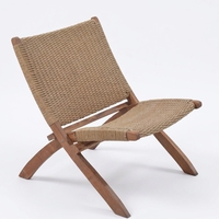 Chaise de jardin pliante en teck naturel avec assise en toile tressée, chaise longue pour terrasse, aménagement de terrasse, design décoratif pur et artistique
