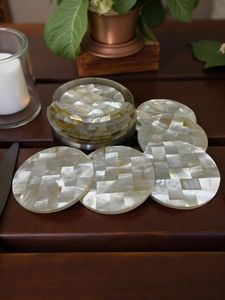 Sous-verres en nacre de qualité supérieure offrant une magnifique finition artisanale pour une décoration de table élégante et un usage quotidien - Product Image 4