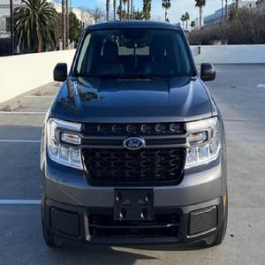 Ford Fiesta XLT 2023 d'occasion en parfait état, boîte manuelle, turbo, conduite à gauche, pneus R18, intérieur clair, berline - Product Image 1