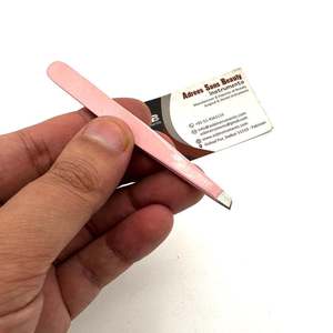 Pince à épiler pour sourcils à pointe inclinée rose clair, impression de logo personnalisée, pince à épiler pour sourcils durable, outil d'épilation et de mise en forme - Product Image 3