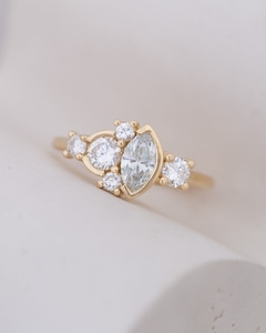 Bague de fiançailles en diamant cultivé en laboratoire en or jaune cluster bague de bride de mariage 1.30 Ctw Marquise coupe CVD lunette ensemble bague en diamant VS1 - Product Image 3