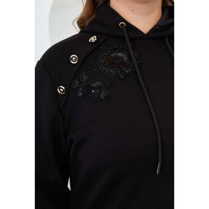 Ensemble de survêtement à capuche noir grande taille RMG avec applique florale, vêtements de sport confortables en mélange de rayonne pour l'automne et l'hiver - Product Image 2