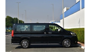 TOYOTA GRANVIA 2023 USADO GCC - Product Image 4