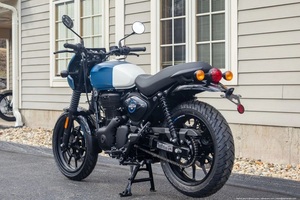 Motocicleta Royal Enfield Rebel Blue Cafe 2024 - Product Image 3