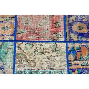 Alfombra Turca Vintage, Alfombra de 1.6x3.3 pies, Alfombra de Lana Abstracta Azul y Roja - Product Image 4