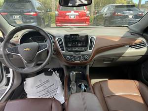 Chevrolet Malibu LT 2017 d'occasion propre - Product Image 5