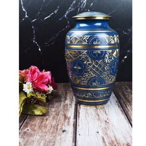 Urna de latón hecha a mano para cenizas Urna para cenizas humanas Hermoso azul con urnas de cremación doradas para cenizas de mascotas Recuerdo de entierro - Product Image 1