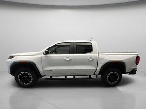 GMC Canyon AT4 Crew Cab 4WD USADO del 2026 - Product Image 2