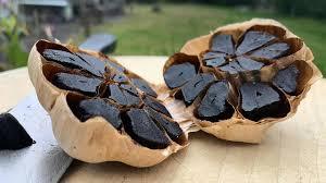 AIL NOIR NATUREL ALIMENTÉ PAR DES PLANTES POUR LE SOUTIEN DU BIEN-ÊTRE - Product Image 2