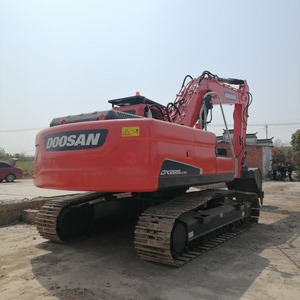 รถแทรกเตอร์ล้อยาง Ventrac DX300LC มือสองสภาพดี ใช้งานน้อย น้ำหนัก 30 ตัน เครื่องจักรก่อสร้างสำหรับงานหนัก ประสิทธิภาพสูง เครื่องยนต์ขับเคลื่อน 4 ล้อ - Product Image 5