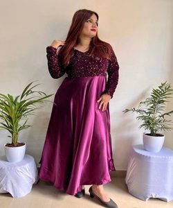 Georgette Kurti de moda para festivales Bordado vibrante y detalles delicados de la lucha Vestido de fiesta de gasa Modelo de lujo - Product Image 5