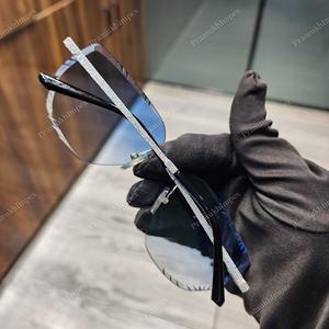 Lunettes de soleil Hip Hop de luxe de haute qualité à 2 rangs Bling Bridge Moissanite Diamond Sky Blue Shades Custom Designer Anti-Reflective - Product Image 4