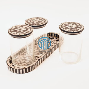 Juego de tarros y bandejas de vidrio con incrustaciones de fregona de lujo para dátiles, aperitivos y uso en la cocina durante el Ramadán en casas de Oriente Medio hechas en Vietnam - Product Image 1