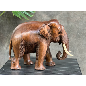 Estatua de Elefante de Madera Tallada a Mano de 8 Pulgadas, Decoración de Altar Tailandés, Regalo de la Suerte, Hermosa Estatua de Elefante de Madera Tallada a Mano, Producto de Tailandia - Product Image 2
