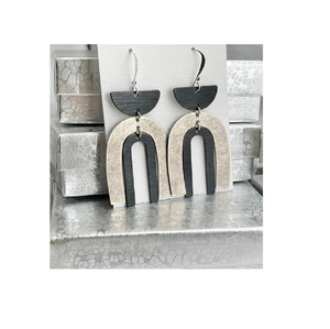 Boucles d'oreilles en laiton doré 2020, dernières tendances, avec texture embossée, bijoux à la mode de New York, résistantes à l'eau. - Product Image 6