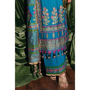 Conjunto de Traje Bordado de 3 Piezas sin Coser Azul para Mujer - Product Image 2