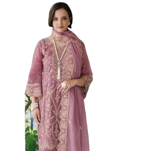 Organza suave paquistaní original con traje de trabajo bordado con interior y Stanton Pent y traje de organza suave Dupatta - Product Image 2