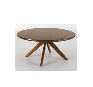 Table basse en bois construite avec du bois massif offrant une résistance durable et une présence élégante dans le salon - Product Image 3