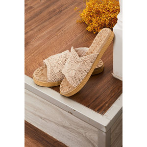 Summer Open Toe Straw for <b>Slippers</b> with Stone Embellishments Breathable Patterned Design - Product Image 2