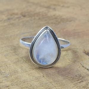 Piedra lunar arcoíris blanca, anillo de joyería de piedras preciosas de Plata de Ley 925, piedra natal de junio, regalo de joyería de piedra lunar arcoíris - Product Image 1