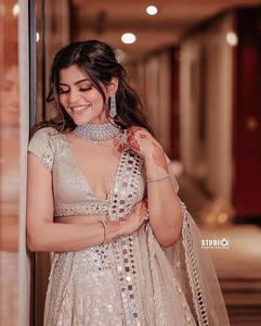 Robe de soirée de mariage Exclusive de haute qualité, couleur blanche, Georgette, miroir en aluminium, travail, Lehenga, Choli, grossiste fournisseur de Surat - Product Image 2