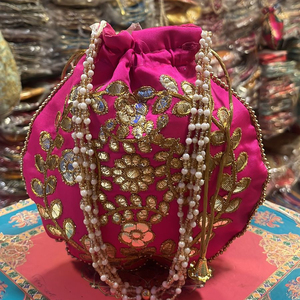 กระเป๋าแฮนด์เมดแบบดั้งเดิมของอินเดียสำหรับผู้หญิงกระเป๋าใส่ของทำมือสำหรับงานแต่งงานแบบชาวอินเดียกระเป๋าถือสำหรับเจ้าสาวขายส่ง - Product Image 1