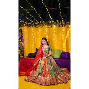 Vestido de Novia Moderno y Lujoso Noor Jahan, con Pliegues y Perlas, Silueta en A, Cintura Natural, Diseño de Espalda Ilusionaria, para Bodas - Product Image 3