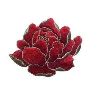 Badges brodés de qualité supérieure, fabriqués à la machine, en tissu sergé de haute qualité, badges brodés à la machine 2025 à vendre - Product Image 1