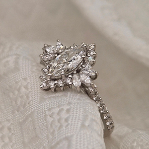 IGI Certified CVD HPHT Lab Grown Marquise Cut Diamond Anillo de Compromiso 14K/18k Oro sólido para mujeres Joyería fina - Product Image 2