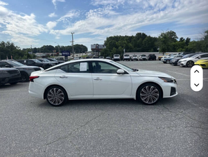 Usado - 2023 - Nissan Altima - 2.5 - SL - Product Image 2