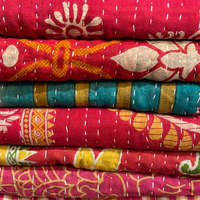 Vente en gros de lot de couette indienne vintage Kantha, couverture réversible faite à la main, couvre-lit, tissu en coton, Kantha en coton recyclé