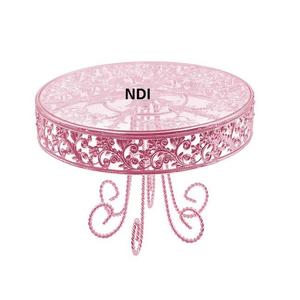 Base para Pastel con Diseño Grabado, Forma Redonda, Recubrimiento en Polvo Rosa, Acabado Brillante, Disponible a Precio de Mayoreo - Product Image 1