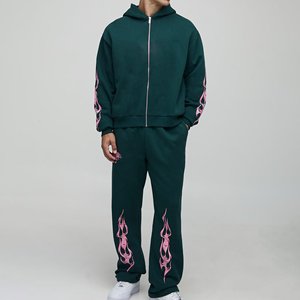 Chándal de Hombre con Capucha y Logotipo Impreso en Verde, Diseño 2 en 1, Estilo Urbano, Transpirable, para Invierno, Venta al Por Mayor - Product Image 1