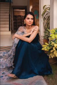 Nouvelle conception exclusive de vêtements de fête Georgette longue robe indienne et pakistanaise robe Anarkali avec travail de broderie lourd - Product Image 4