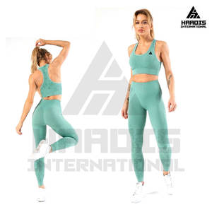 Vêtements de fitness et de yoga Tops courts style Ensembles de gymnastique pour femmes Leggings taille haute Slim Ensembles de yoga - Product Image 1